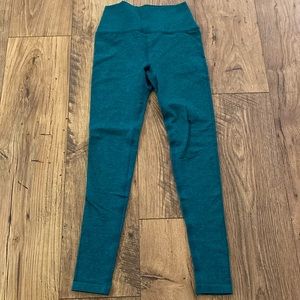 EUC BuffBunny Seamless Leggings, Medium